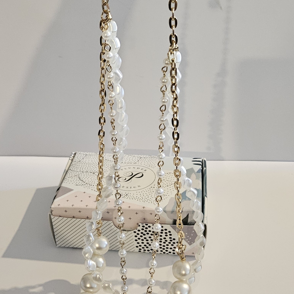PLUNDER Elegant Gold and White Pearl Necklace